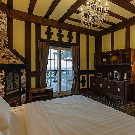 Tudor Dynasty Homestay Shoufeng Exterior foto
